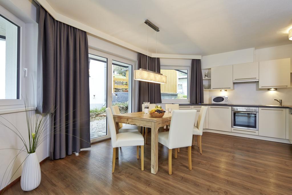 זולדן Alpendiamond Ski In & Bike Out Apartments Top 200, 400 & Penthouse 600 חדר תמונה